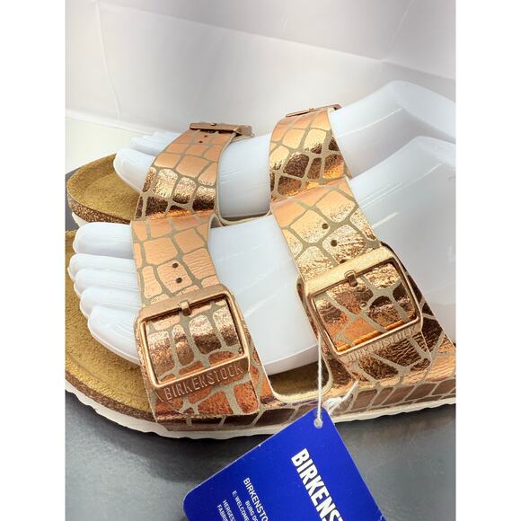 Birkenstock Arizona Copper
Gator Gleam Two-Strap Sandals Copper Size 7 US 38 EU - Picture 2 of 10